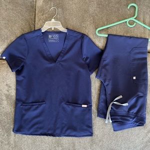 Figs Scrub set. Medium. Gently used condition.